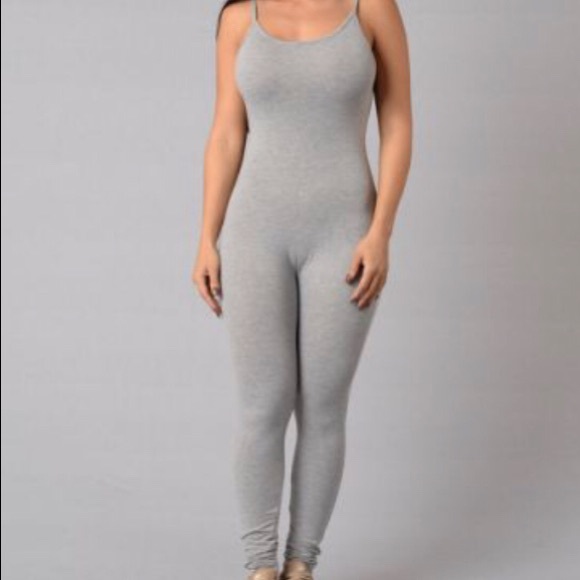 2 for 1 Fashion Nova Jumpsuits size small